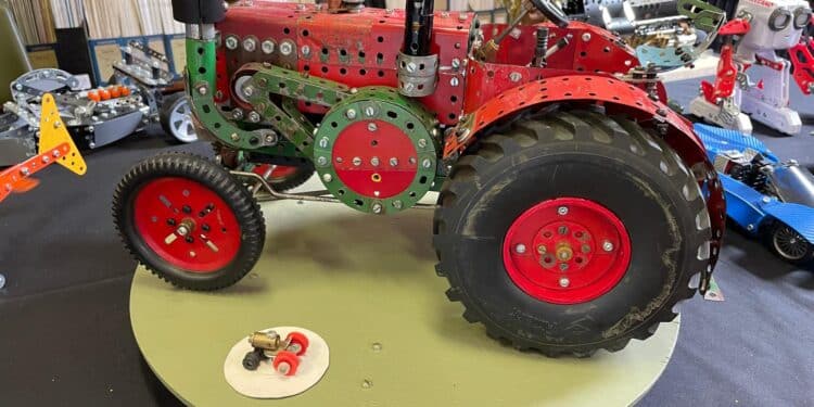 Meccano at the Pearns Steam World to be held on the first weekend in November.