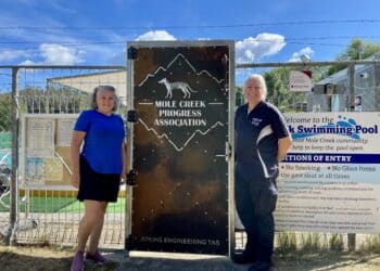 Mole Creek Progress Association's president Desley McCall and vice president Steve Wake outside the Mole Creek pool.